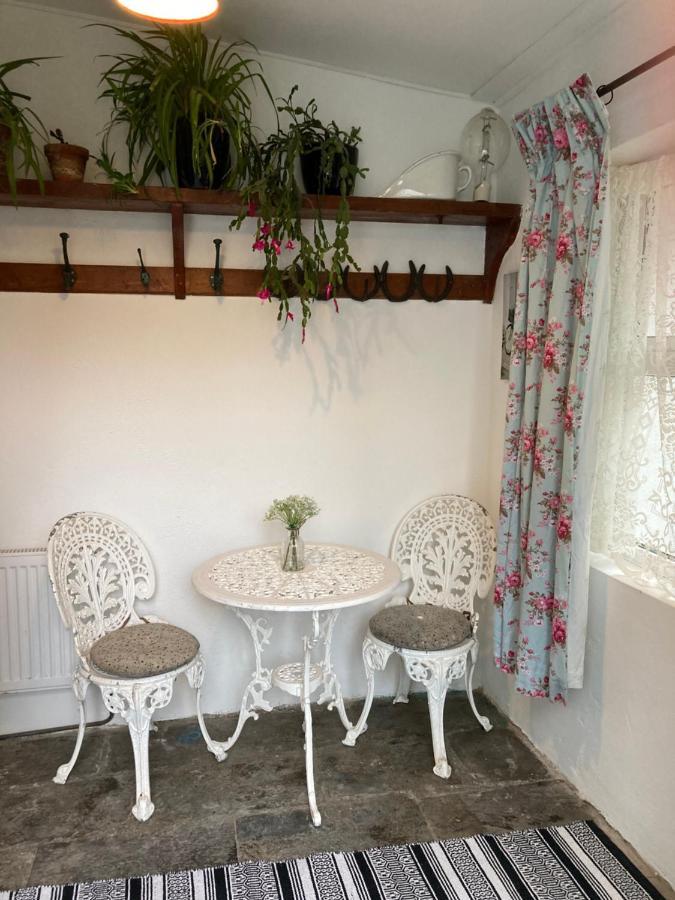 Boss'S Farmhouse Chapeltown ภายนอก รูปภาพ
